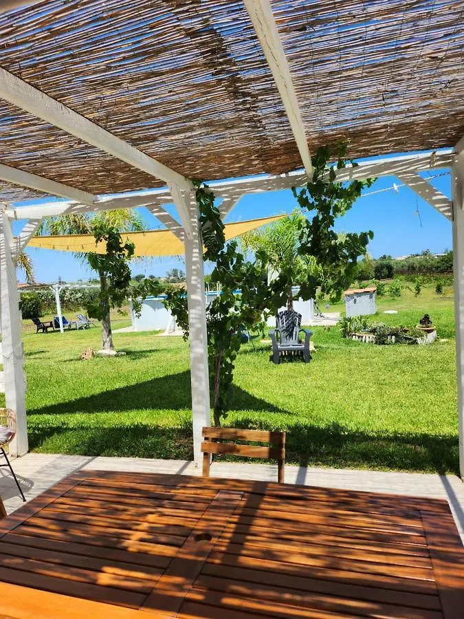 Villa Andrea San Lorenzo Noto 0*,  Italy
